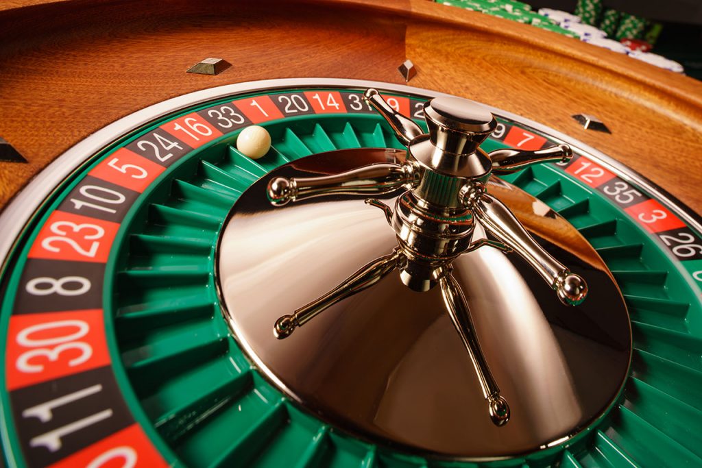 Which celebrities play Roulette 
